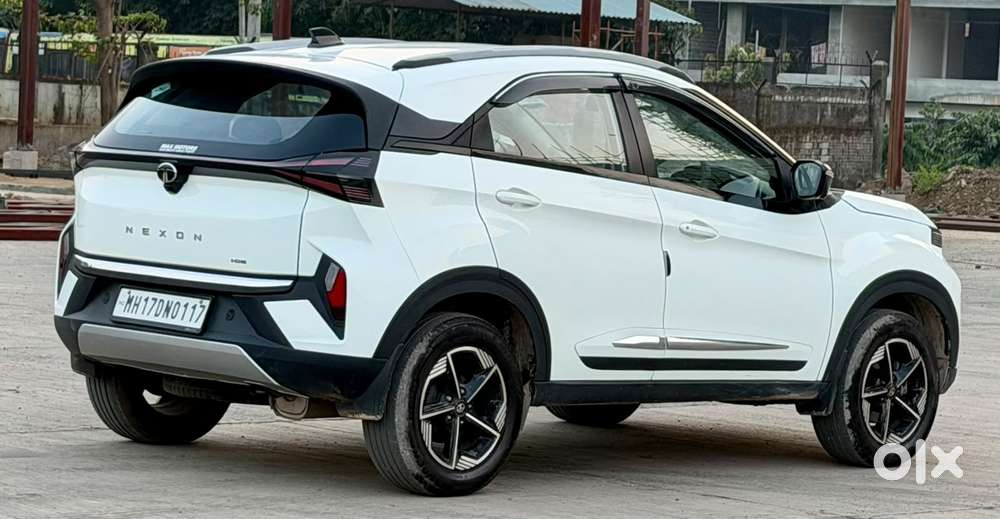Tata Nexon Creative Plus S 1.2 Revotron Petrol 7dca Dt, 2025, Petrol