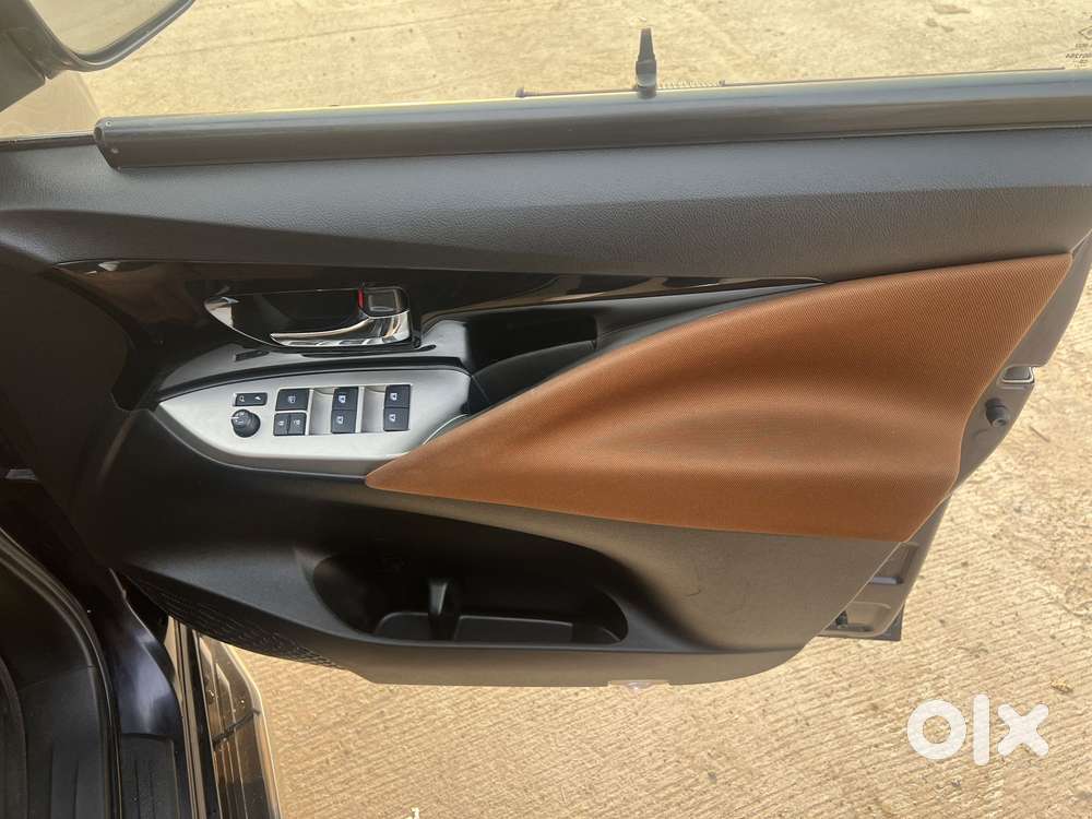 Toyota Innova Crysta