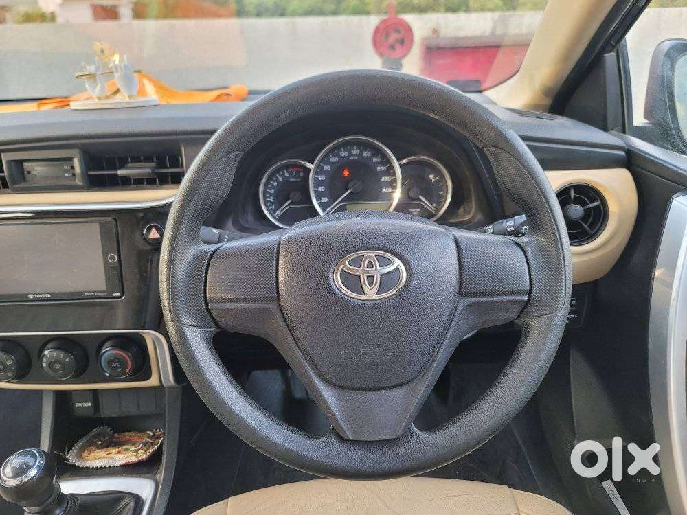 Toyota Corolla Altis 1.8 J, 2018, Petrol