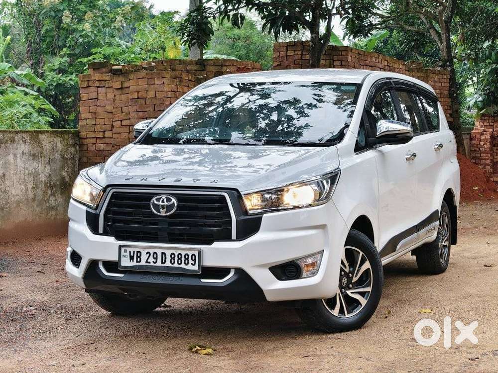 Toyota Innova Crysta 2.4 Gx Limited Edition At 7 Str, 2025, Diesel