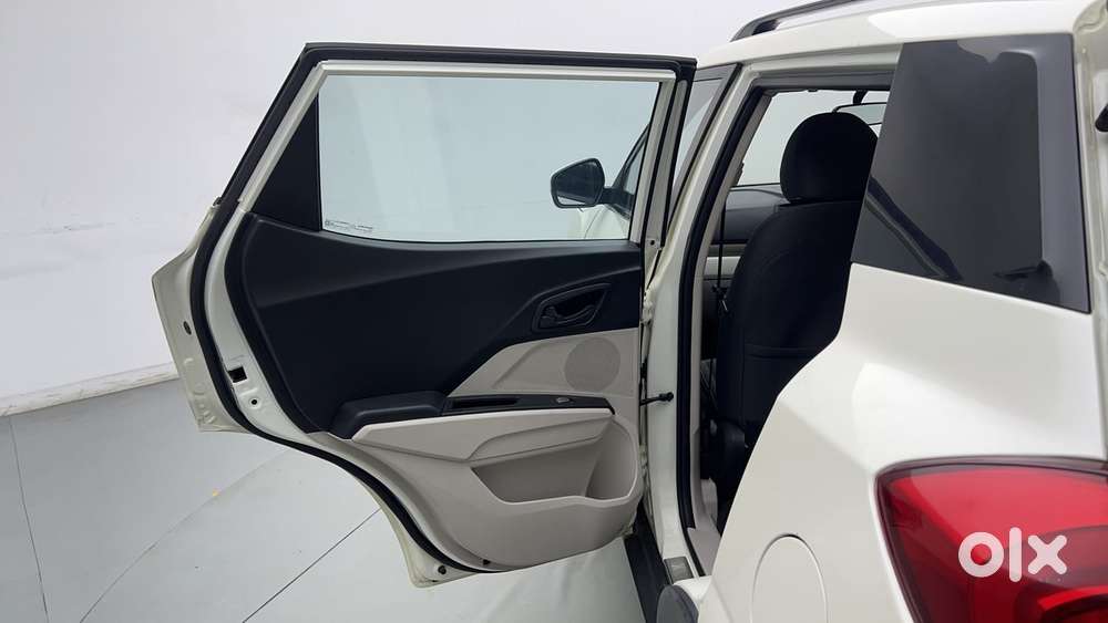 Mahindra Xuv300 W6, 2021, Petrol