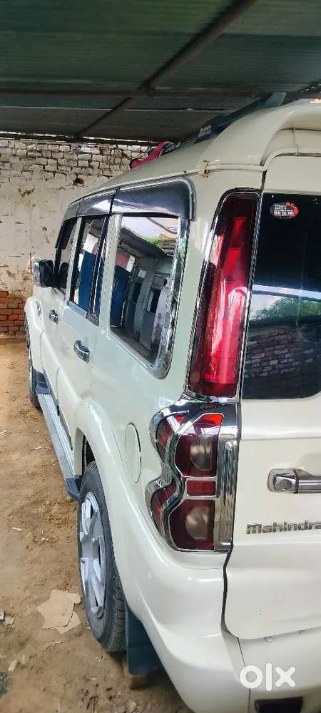 Mahindra Scorpio S5 Plus 2018 Diesel Manual