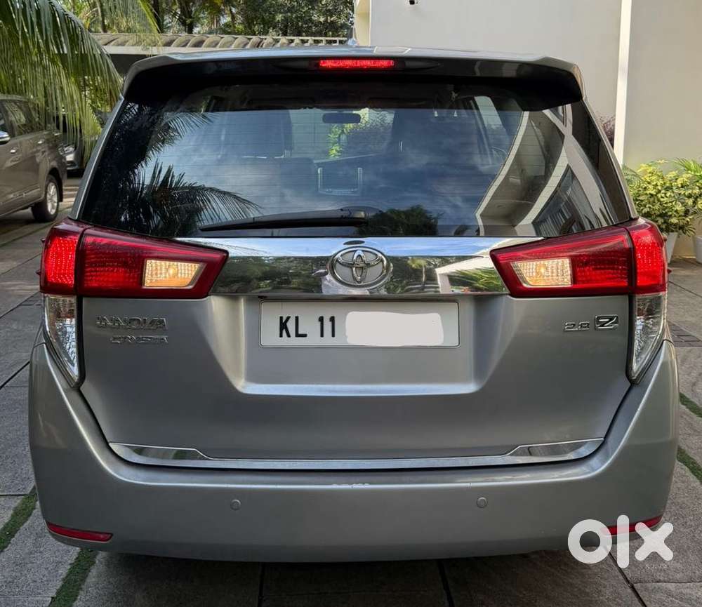 Toyota Innova Crysta 2.8z Automatic, 2016, Diesel