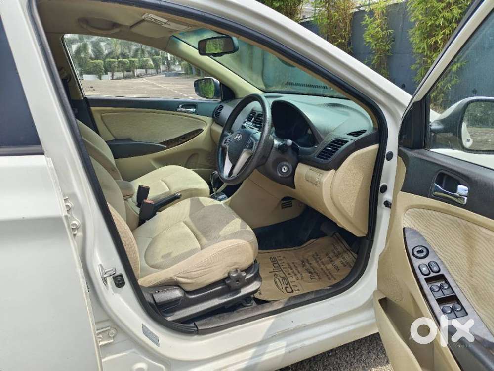 Hyundai Verna 1.6 Ex Vtvt, 2013, Petrol