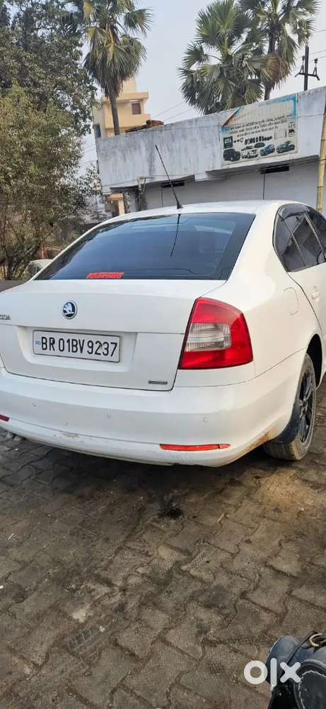 Skoda Laura Elegance 2014