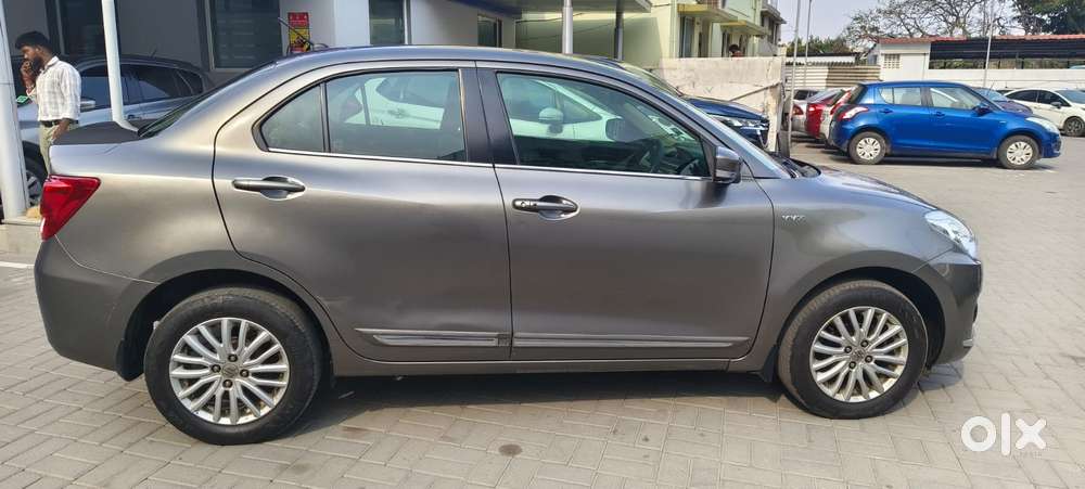 Maruti Suzuki Swift Dzire 1.2 Zxi Bsiv, 2017, Petrol