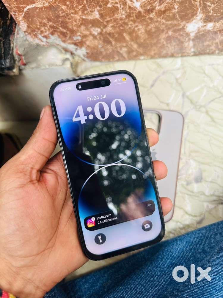 I phone 14 pro 128Gb USA model with all accessories Bill & box charger