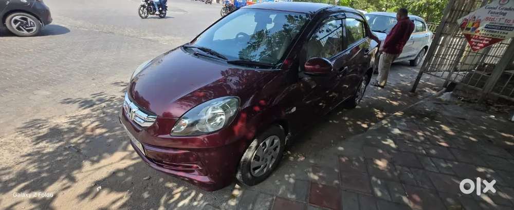 Honda Amaze 2015 Diesel Well Maintained