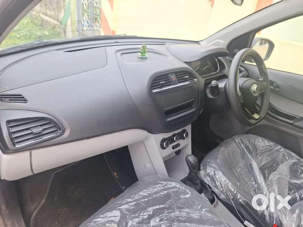 Tata Tiago 1.2 Revotron Xe
