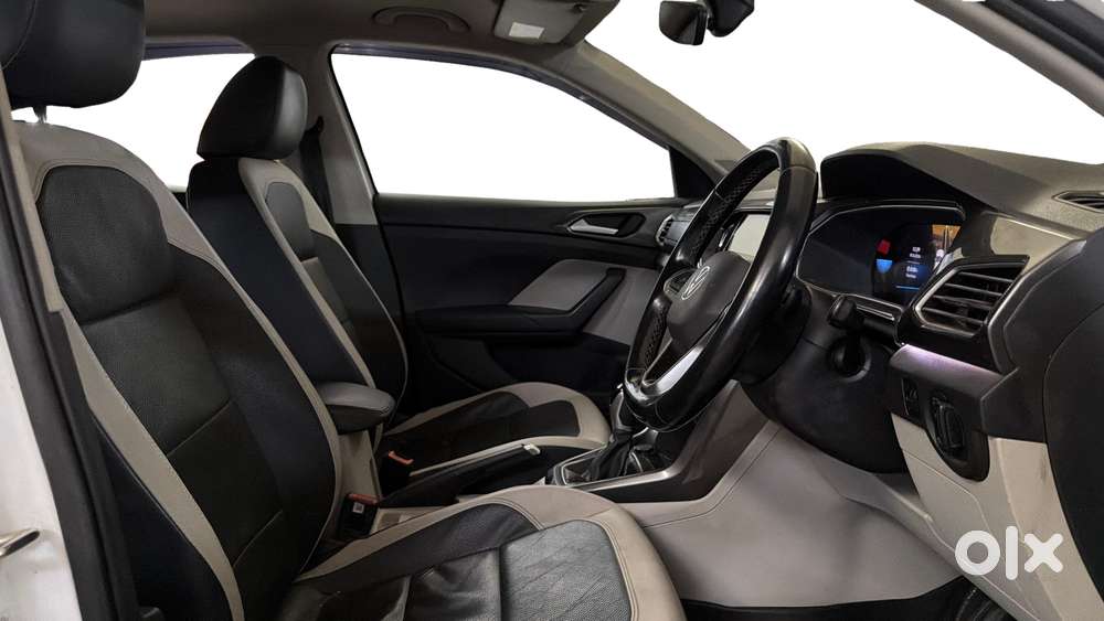 Volkswagen Taigun 1.0 Tsi Topline At, 2022, Petrol