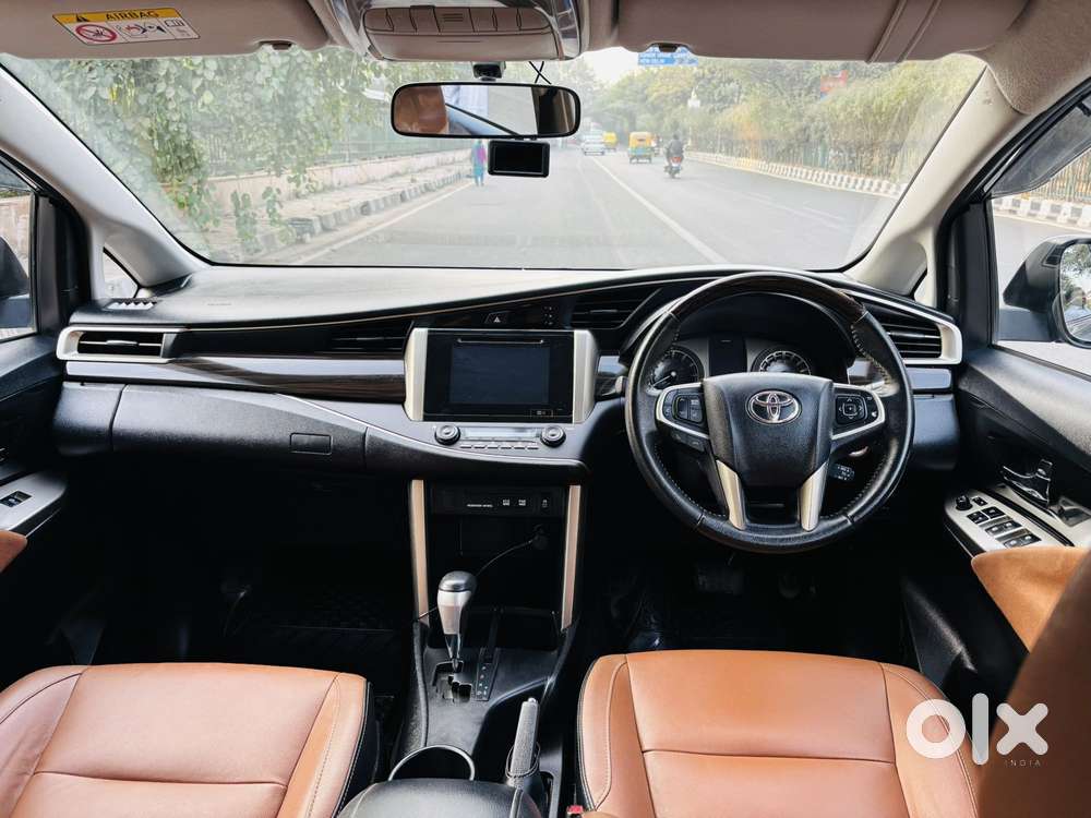 Toyota Innova Crysta