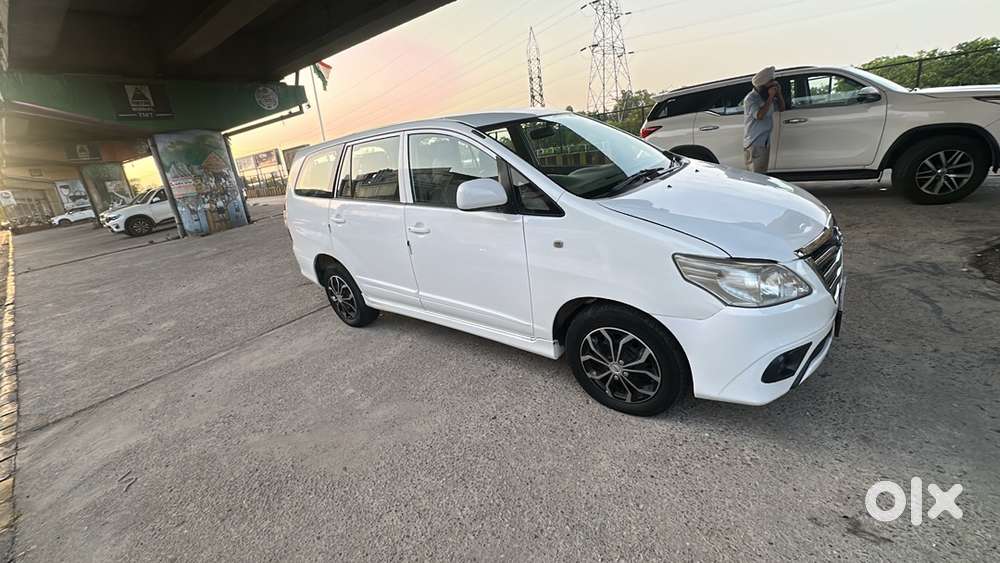 Toyota Innova 2013 Diesel Well Maintained