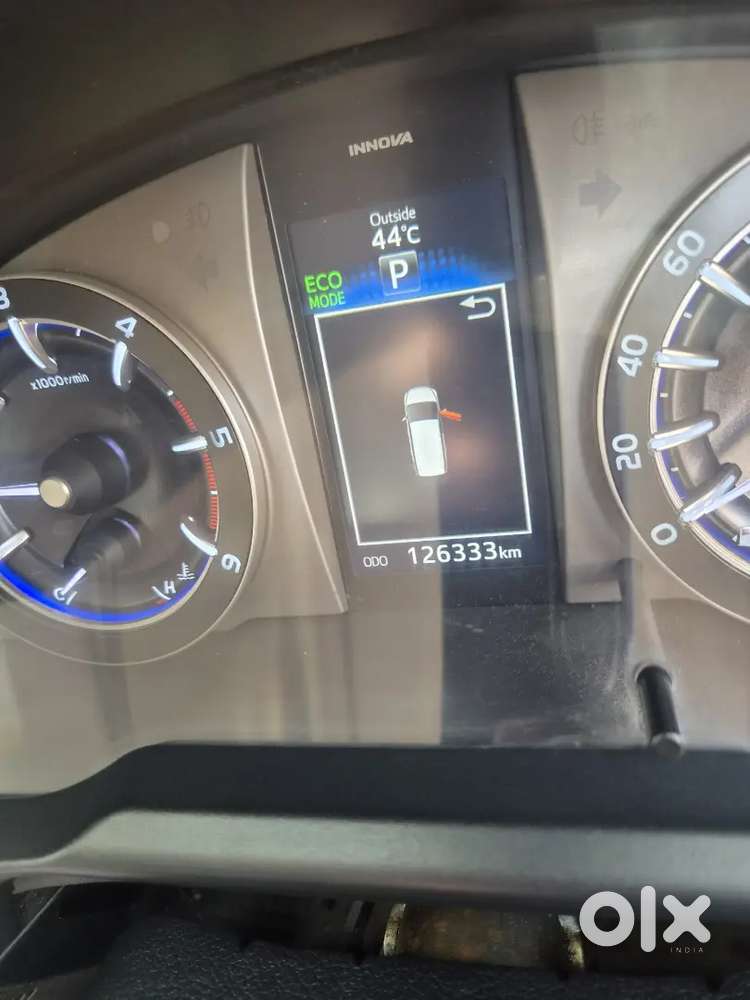 Toyota Innova Crysta 2017 Diesel 126000 Km Driven