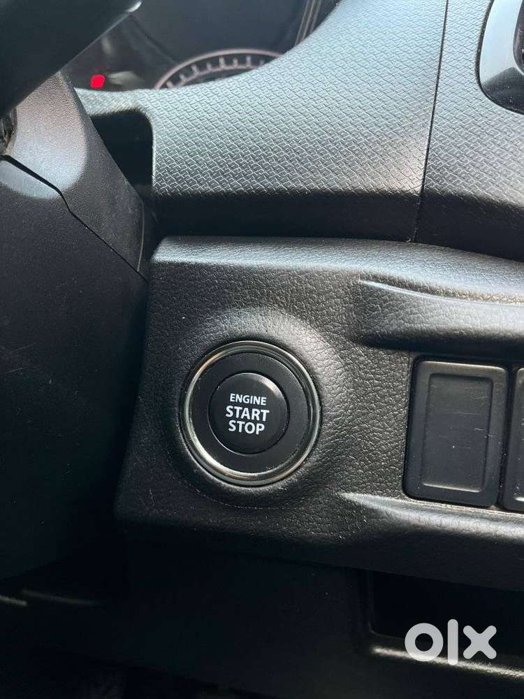 Maruti Suzuki Brezza Zdi+ Dual Tone, 2018, Diesel