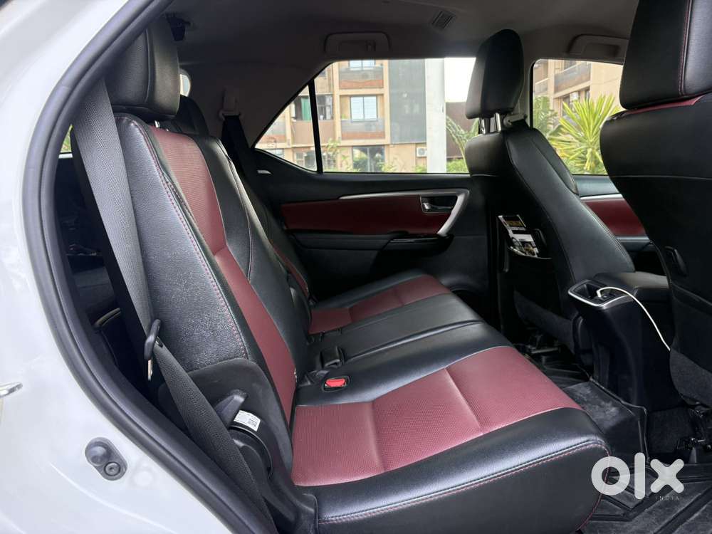 Toyota Fortuner Legender 4x4 At 2.8, 2025, Diesel