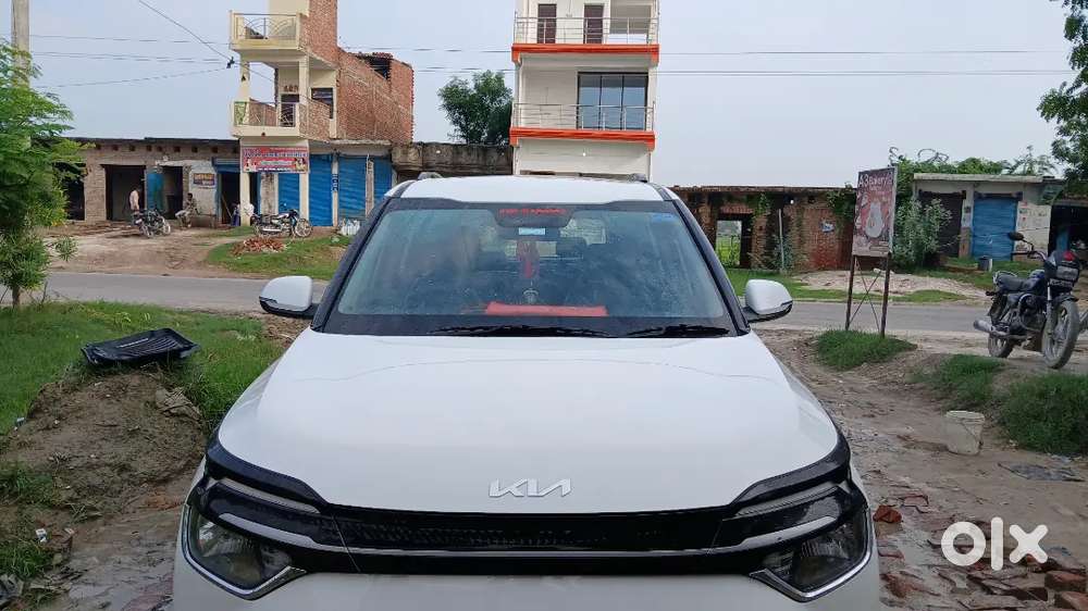 Kia Carens 2024 Premium