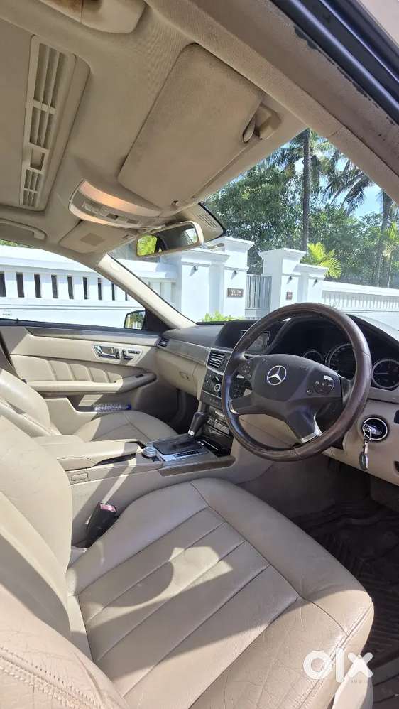 Mercedes-benz E-class 2011