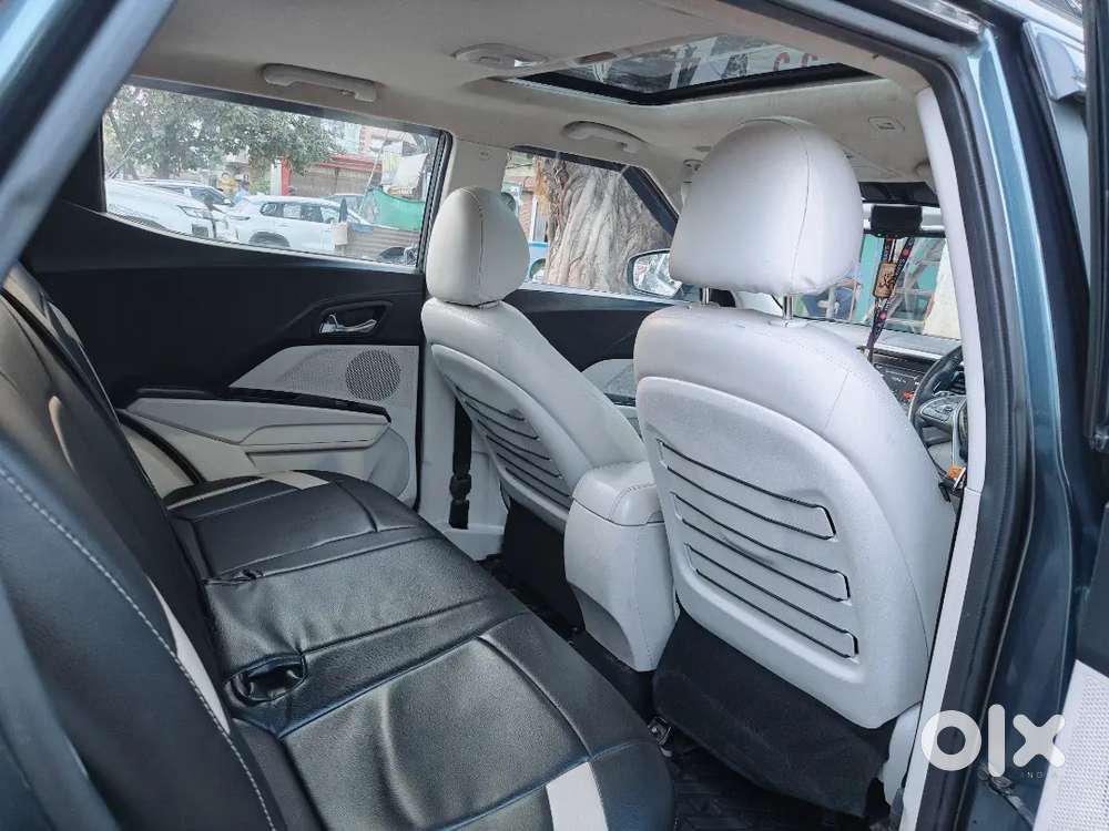 Mahindra Xuv300 August 2021 Petrol 28000 Km Driven Like New Condition