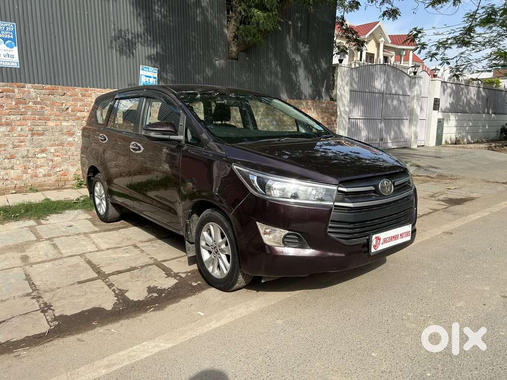 Toyota Innova Crysta 2.8 Gx At, 2018, Petrol