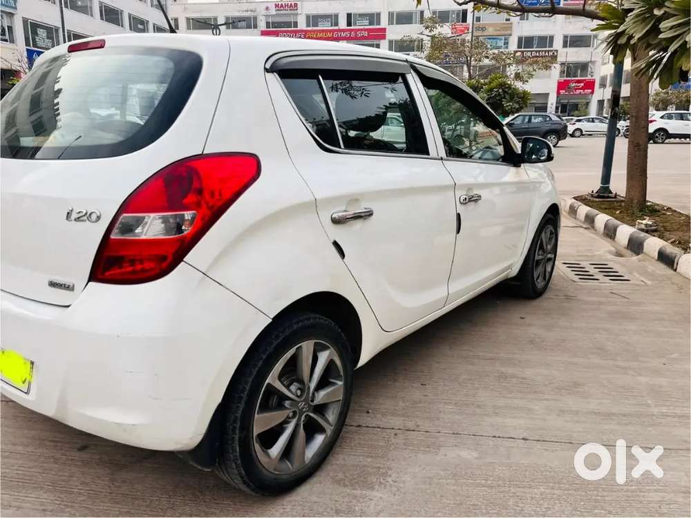 Hyundai I20 Sportz 2010  Excellent Condition  Well Maintained