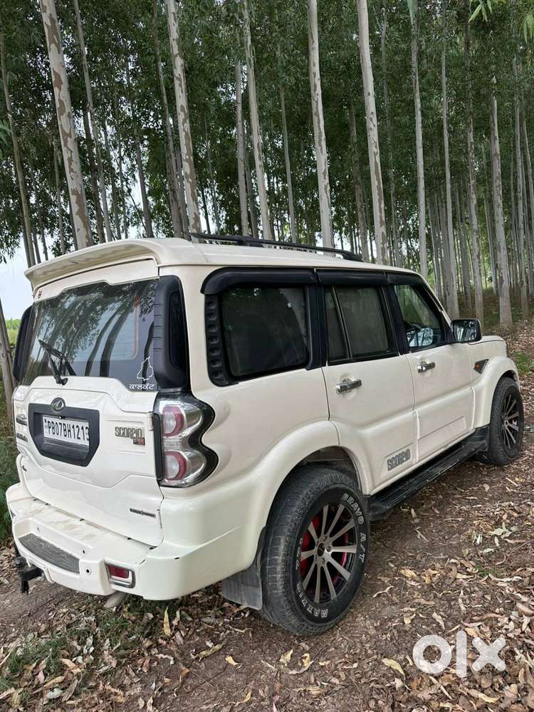Mahindra Scorpio Classic 4x4 2017 Model Top Condition