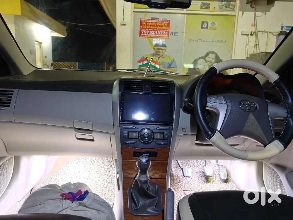 Toyota Corolla Altis 2011 Petrol Well Maintained