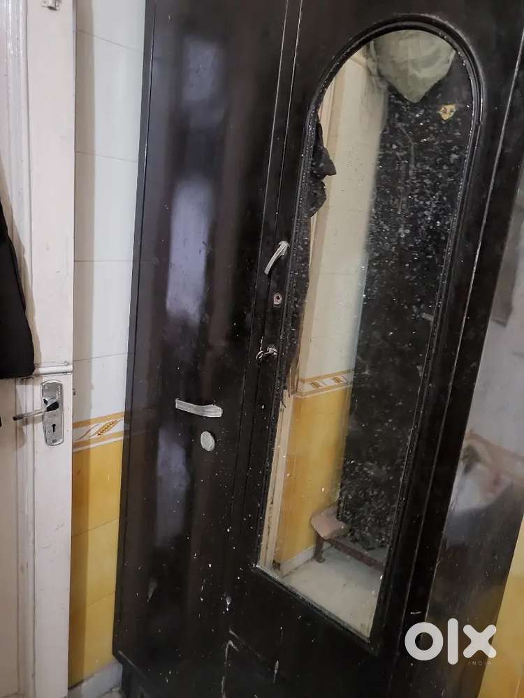 Godrej Almirah - Buy & Sell Used Beds & Wardrobes in Paryatan Vihar | OLX