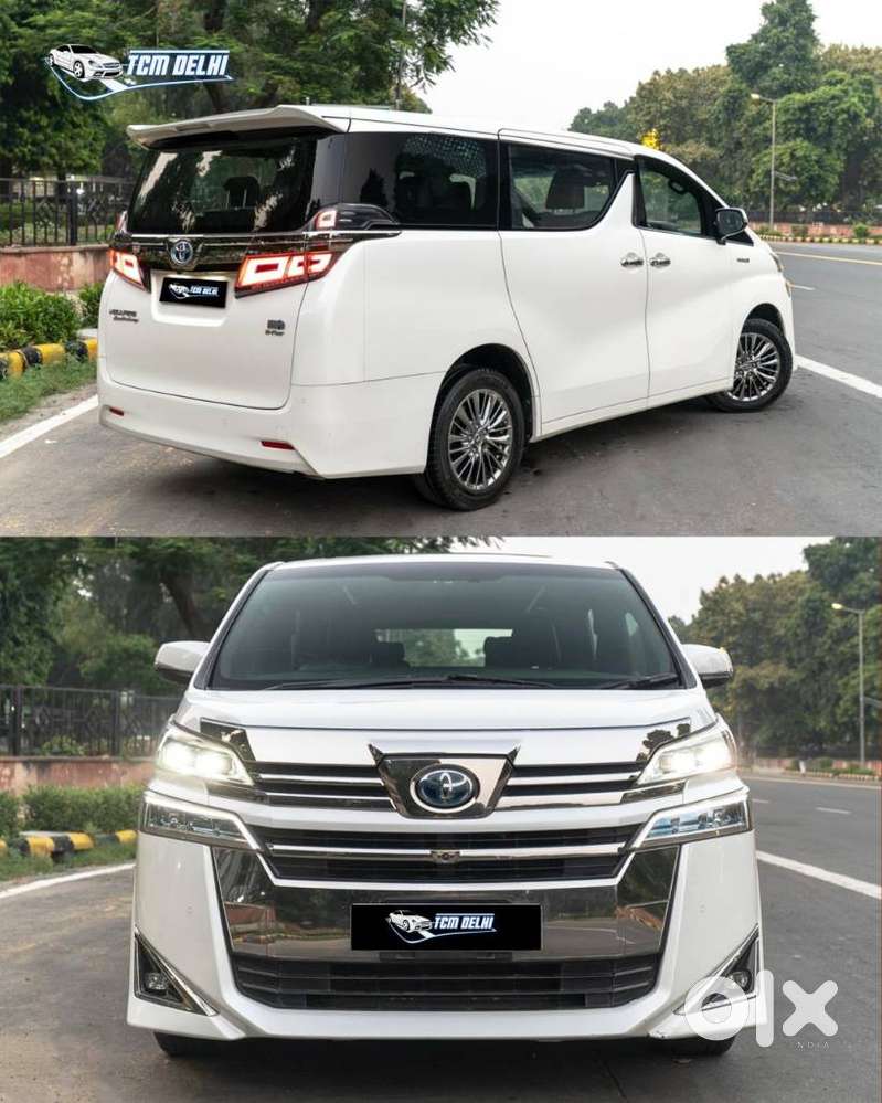 Toyota Vellfire 2.5 Executive Lounge, 2022, Petrol