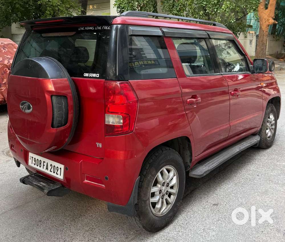 Mahindra Tuv 300 Mhawk100 T8 Dual Tone, 2016, Diesel