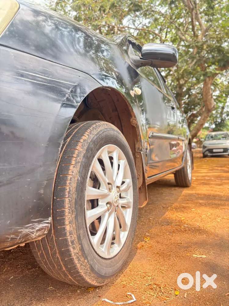 Toyota Etios 2011 Petrol 175000 Km Driven