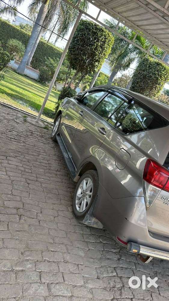 Toyota Innova Crysta 2.4 G Mt, 2019, Diesel