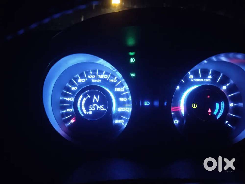 Mahindra Xuv500 Sunroof