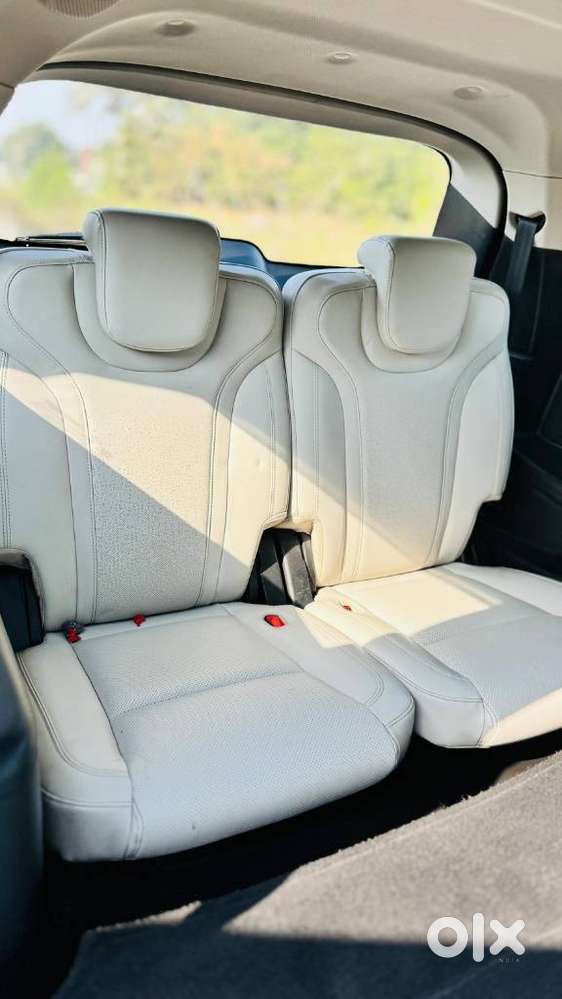 Mahindra Xuv700 2.2 Ax 7 Diesel At Str, 2022, Diesel