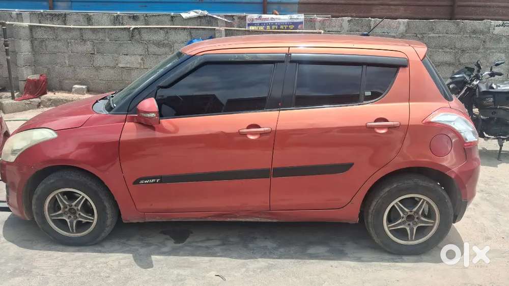 Maruti Suzuki Swift 2013 Diesel 223000 Km Driven