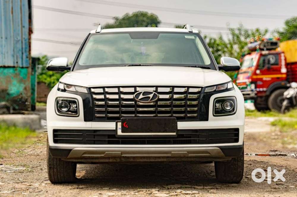 Hyundai Venue Sx (o) Mt 1.5 Diesel, 2023, Diesel