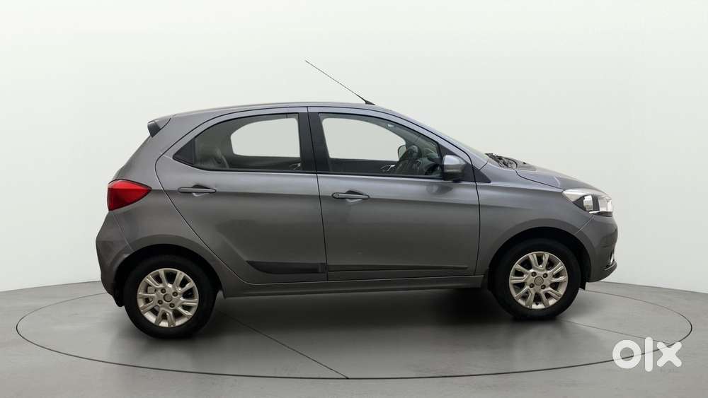 Tata Tiago 1.2 Revotron Xza, 2018, Petrol