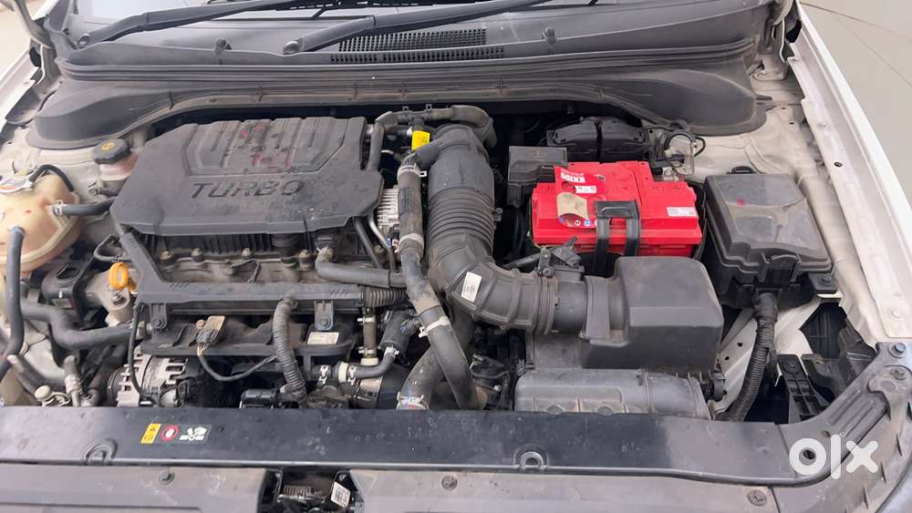 Hyundai Verna 1.5 Sx (o) Turbo Petrol Mt, 2023, Petrol
