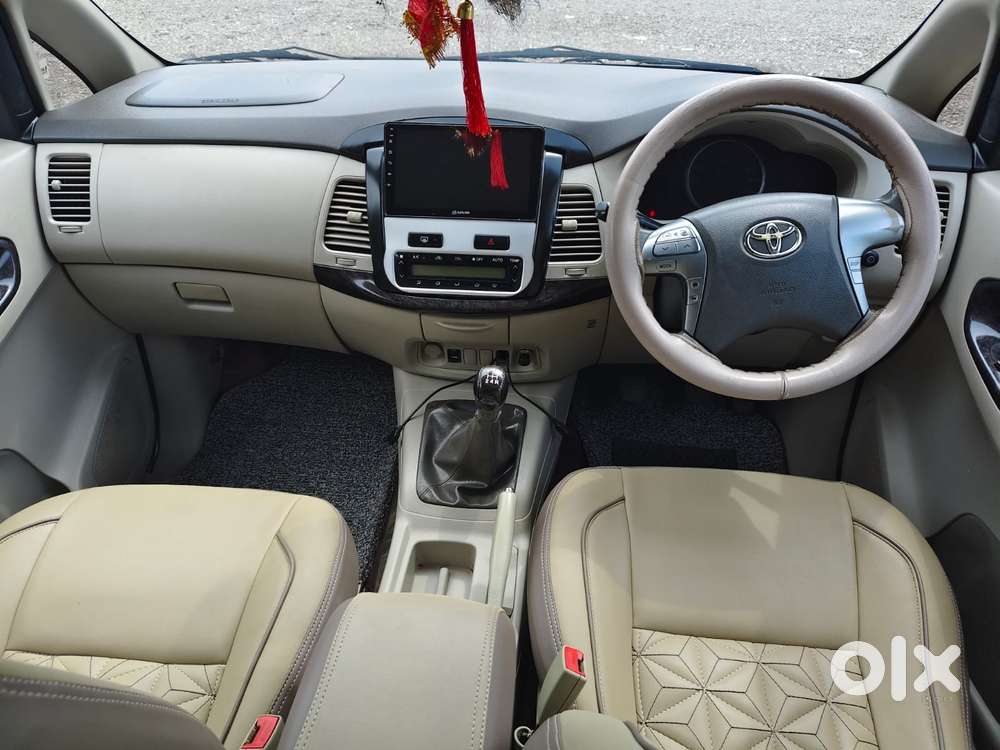 Toyota Innova 2.5 Zx 7 Str Bs-iv, 2014, Diesel
