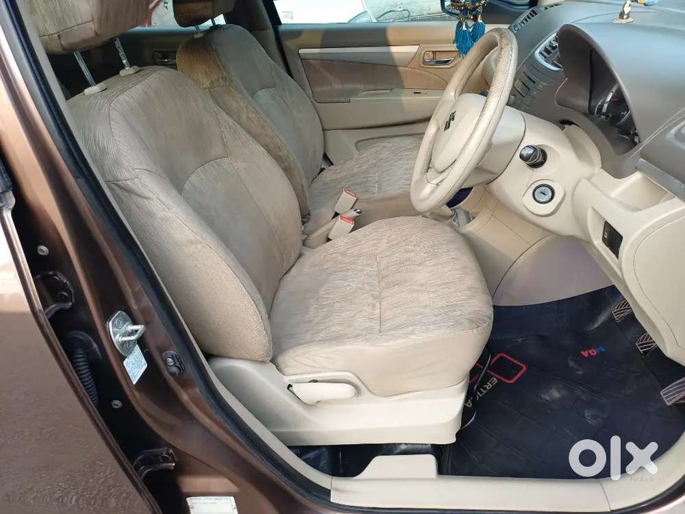 Ertiga Vxi 2012-nov 105000km