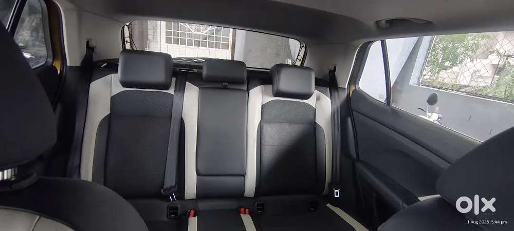 2024 Volkswagen Taigun Topline 1.0 Tsi Mt &ndash; Kurkuma Yellow
