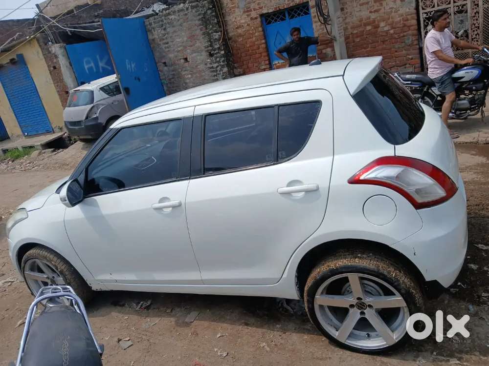 Maruti Suzuki Swift Vxi 2016