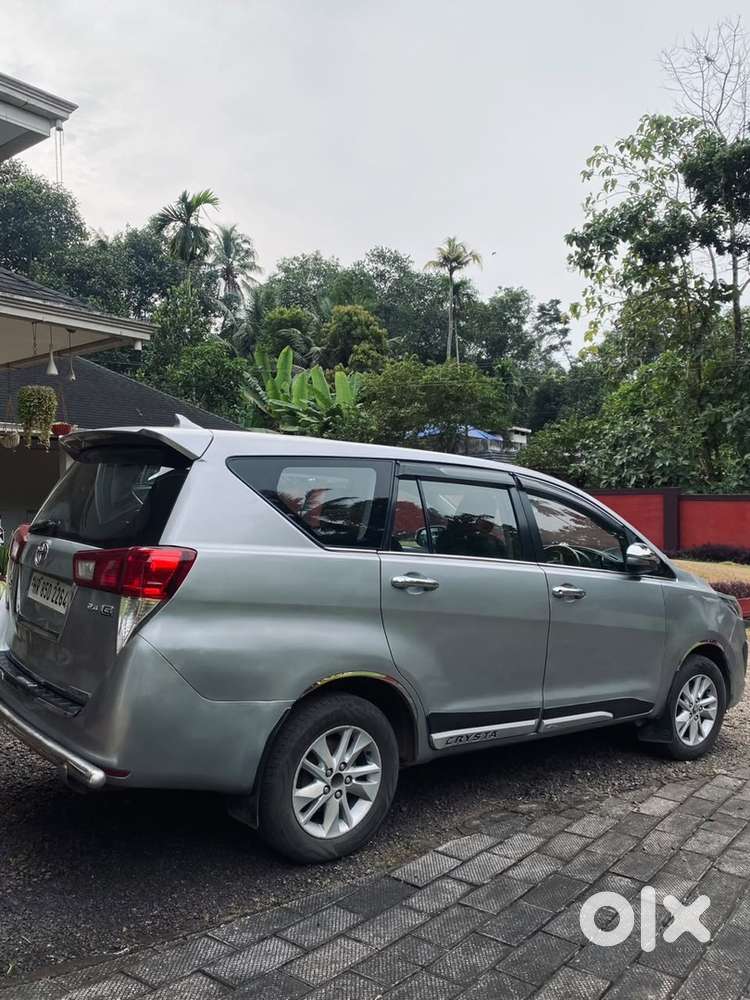 Toyota Innova Crysta 2019