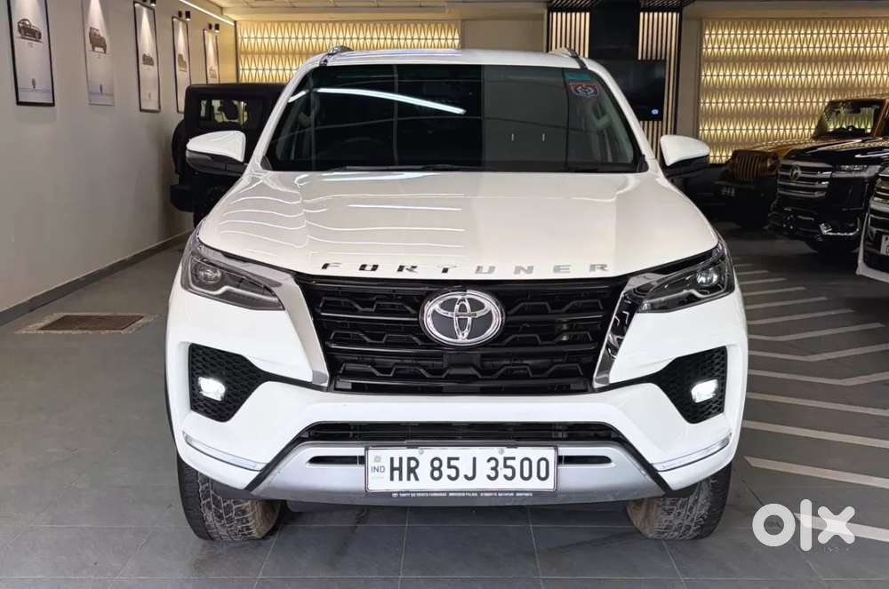 Toyota Fortuner 4x2 At 2.7 Petrol, 2025, Petrol