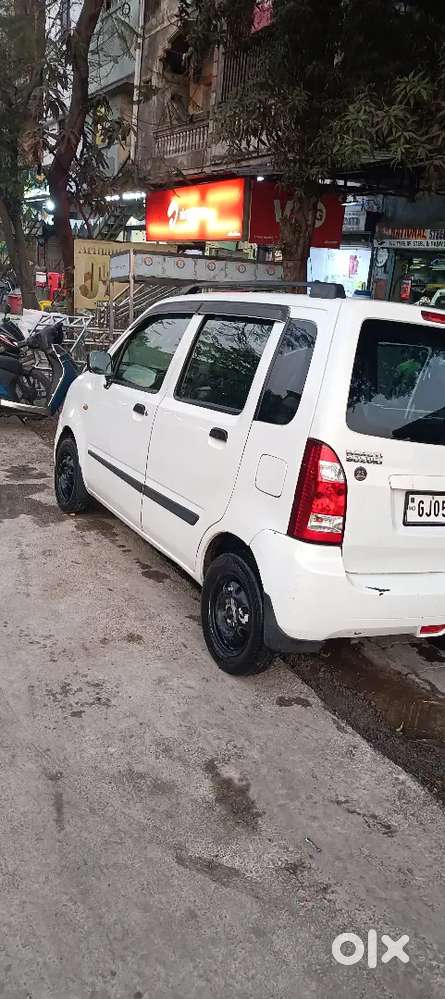 Direct Party No Agent Only One Hand Use Car Navsari Rto Garrenttet