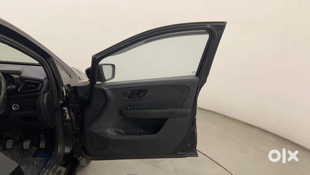 Tata Altroz 1.5 Xz Plus Diesel Dark Edition, 2022, Diesel