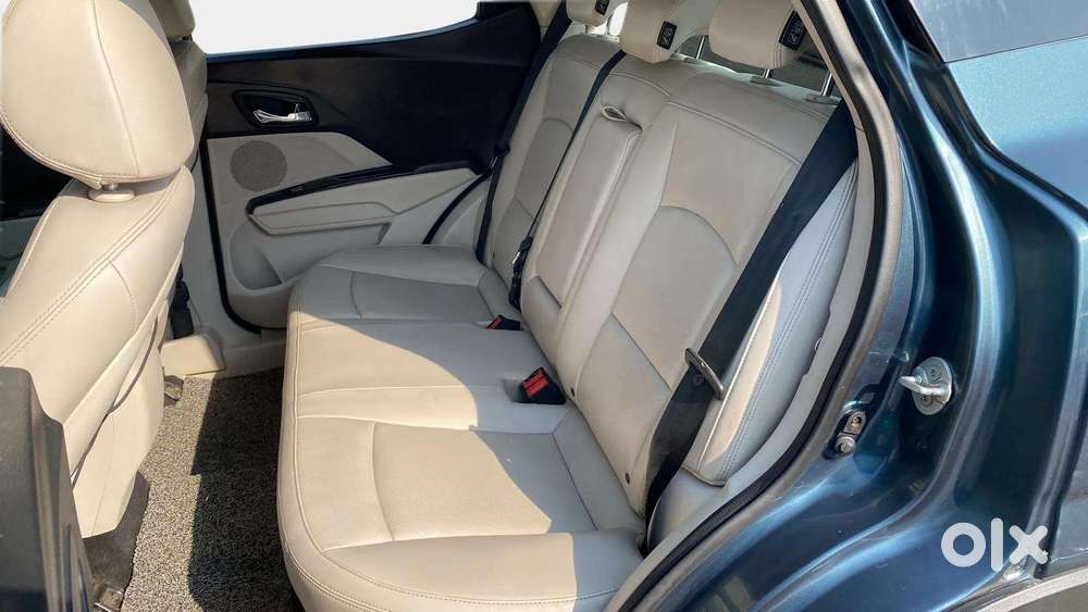 Mahindra Xuv300 W8 Option, 2019, Petrol