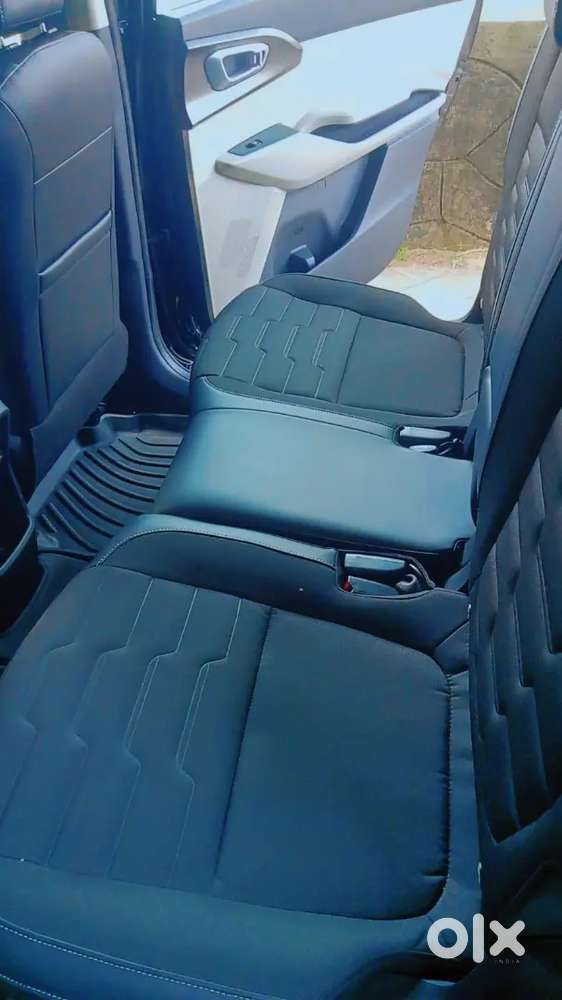 Kia Carens Htk Plus Petrol 2025