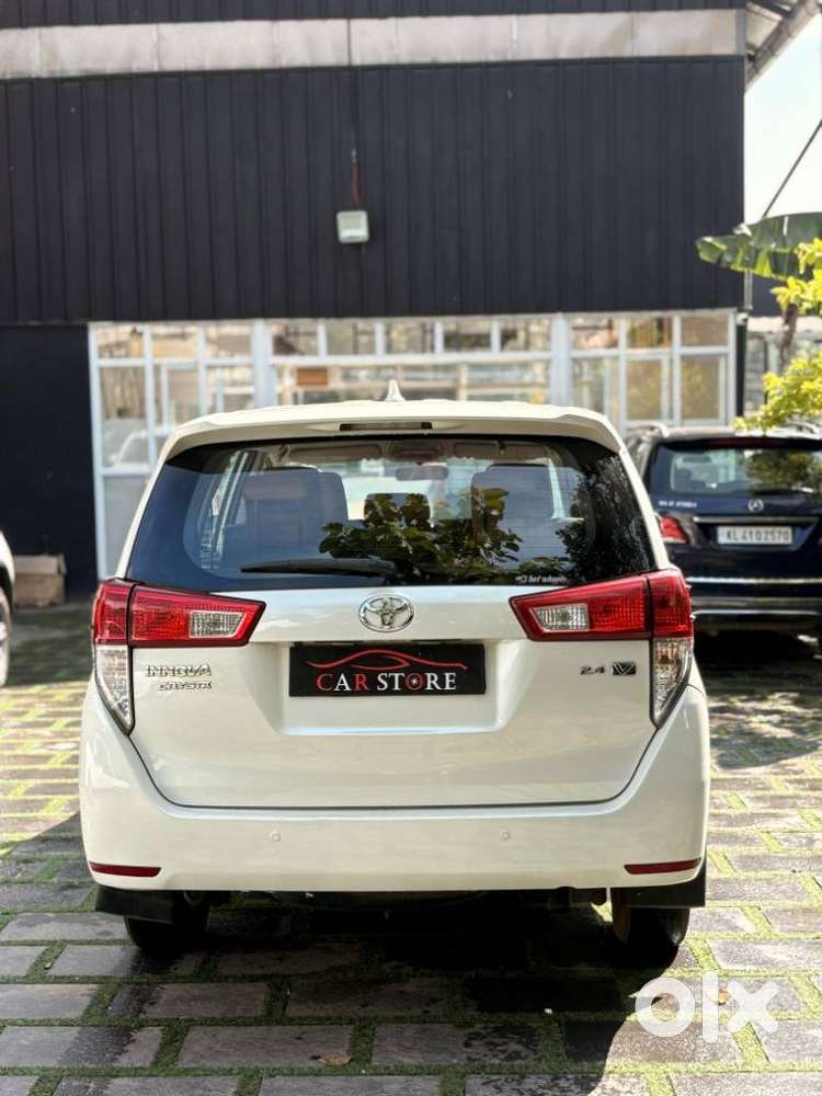 Toyota Innova Crysta 2.4 V 8 Str, 2018, Diesel