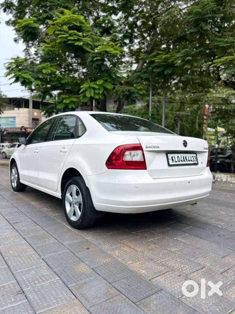 Skoda Rapid 1.6 Mpi Ambition, 2016, Petrol