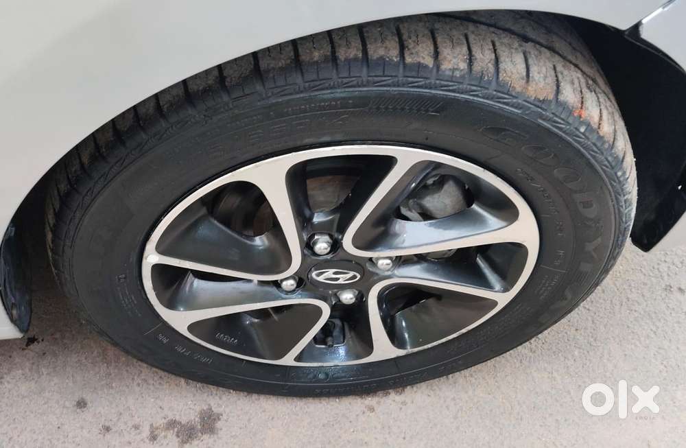Hyundai Grand I10 Asta Option, 2017, Petrol